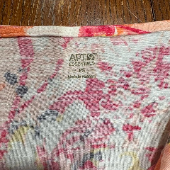 Apt. 9 Floral Short Sleeve Top- Coral and Peach - Size SP - Picture 2 of 4
